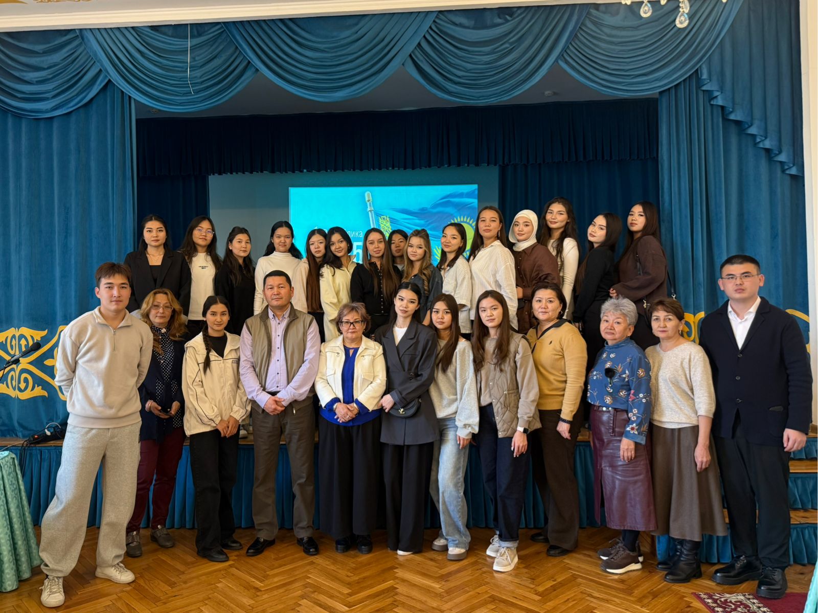 Мемлекеттік Егемендік Декларациясына 35 жыл: Орталық мемлекеттік архивте тарихи құжаттар көрмесі өтті